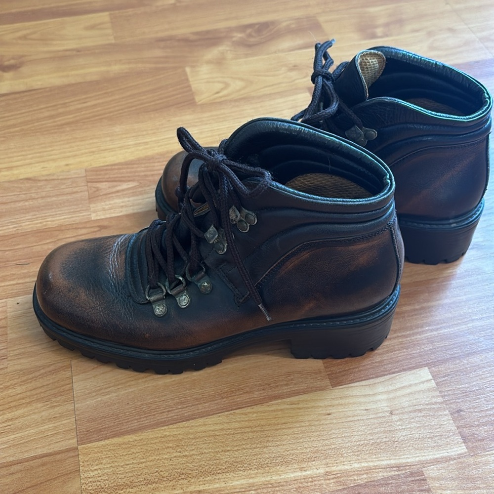 Pegabo Brown Leather lace-up  Boots - Picture 3 of 11